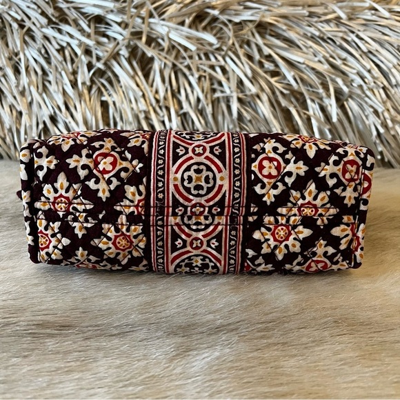 VERA BRADLEY Medallion 2006 Bow Tie Cosmetic Case Lined Travel Brown Cream - Picture 8 of 11